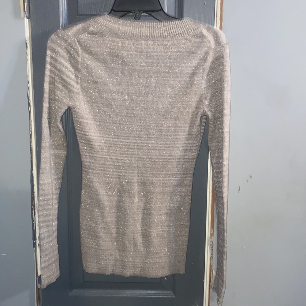 Express sweater - Picture 3 of 3